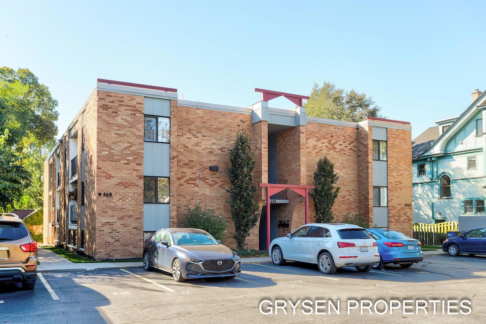 1-web-or-mls-460-fulton-st-e-3