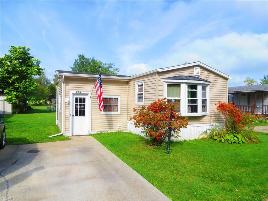 104 E Monroe Cir, Jefferson, OH 44047 - photo 1