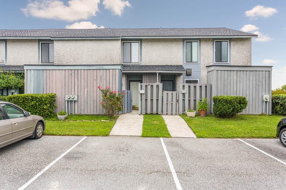 607 Marshview Circle Dr, Brunswick, GA 31520 - photo 1