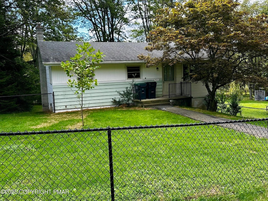 93 Center Ave, Mount Pocono, PA 18344 - photo 1
