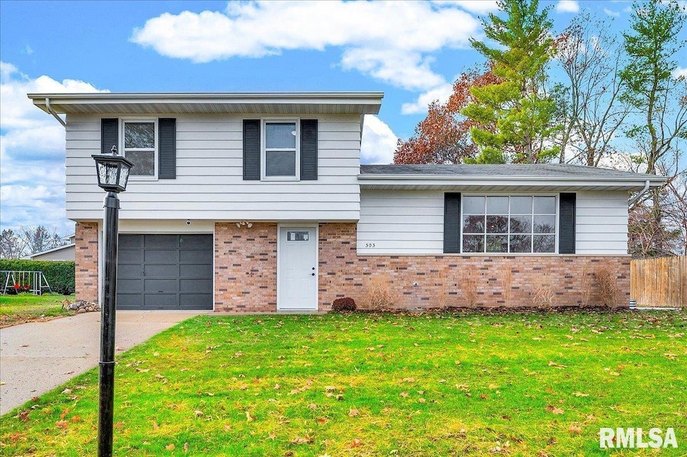 For Sale $214,900 • Co-Listing Agent