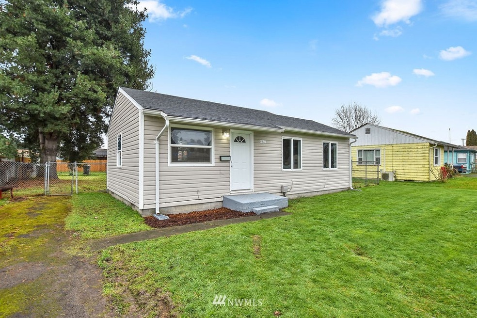 330 Cypress St, Longview, WA 98632 - photo 1