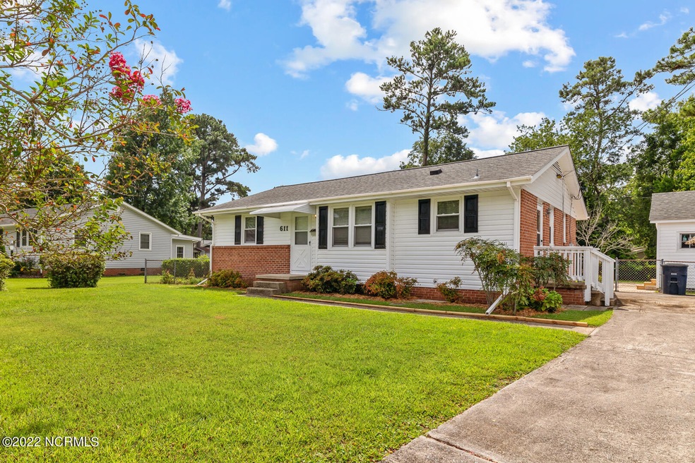 611 Decatur Rd, Jacksonville, NC 28540 - photo 1