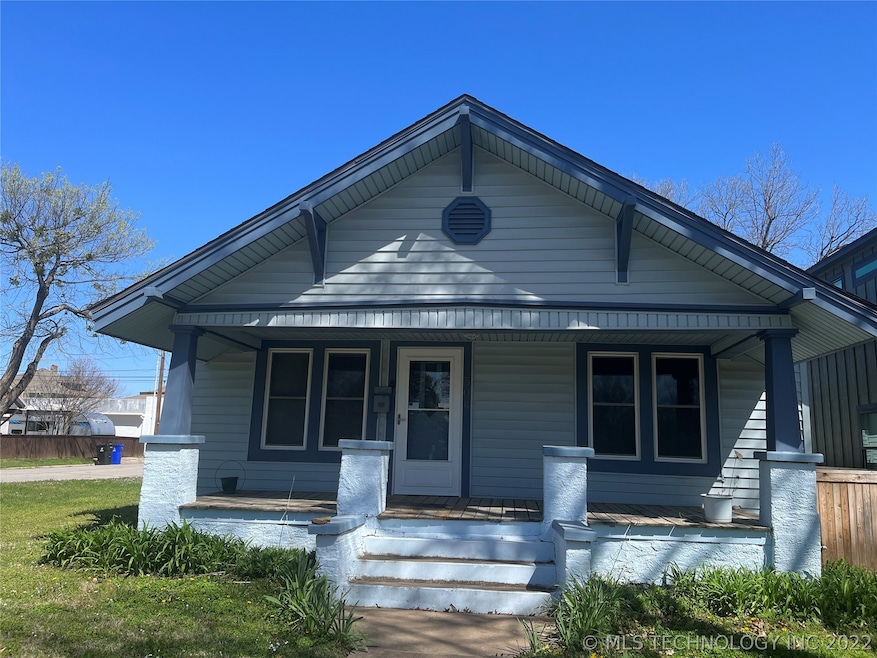 304 E Dallas St, Broken Arrow, OK 74012 - photo 1