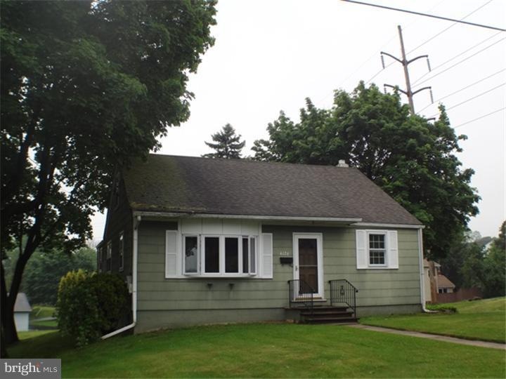 4126 Lehigh St, Whitehall, PA 18052 - photo 1