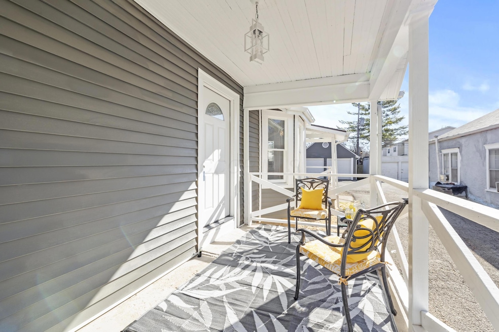 Front Porch 01