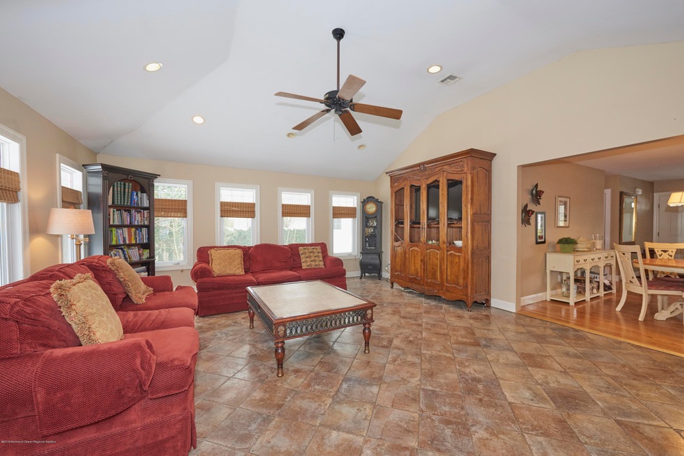 Spacious Family Room