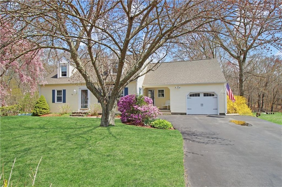 18 Cronin Ave, Pawcatuck, CT 06379 - photo 1