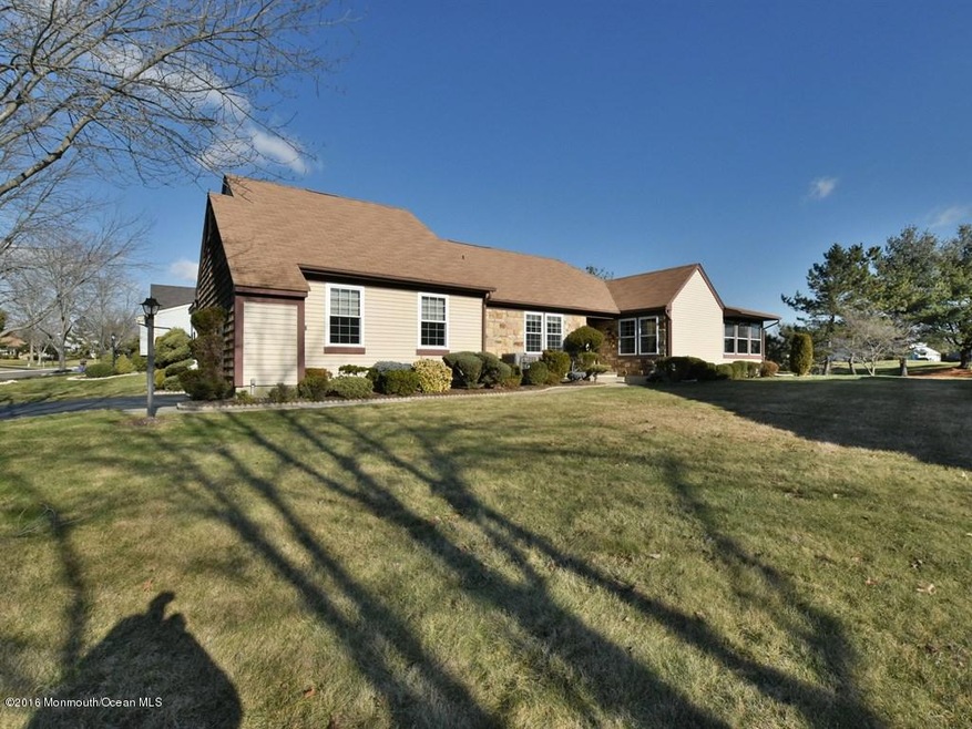 6 Yorkshire Dr, Monroe Township, NJ 08831 - photo 1