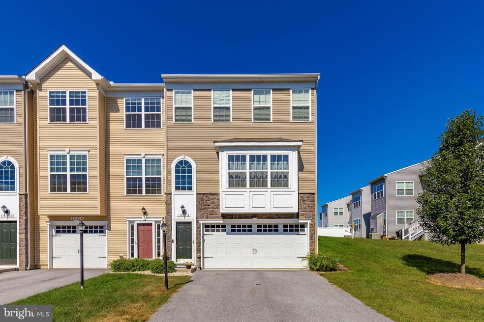 10352 Lantern Ln, Hagerstown, MD 21740 - photo 1