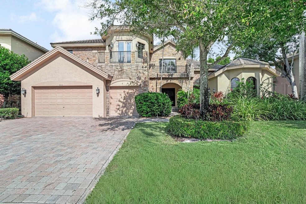 10513 Versailles Blvd, Wellington, FL 33449 - photo 1