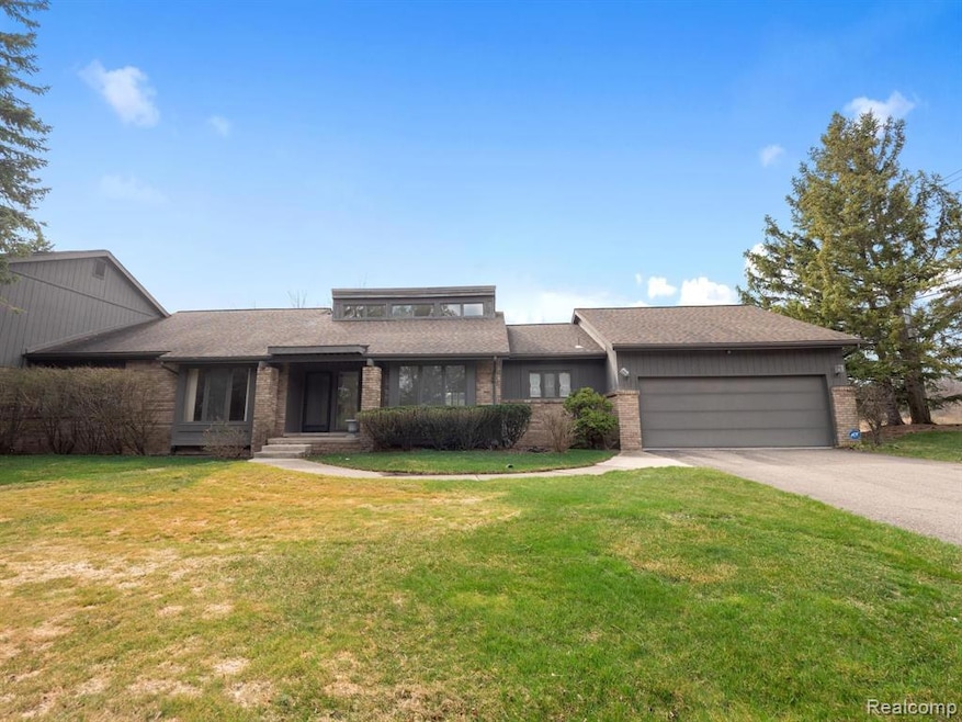 5520 Ridgewood