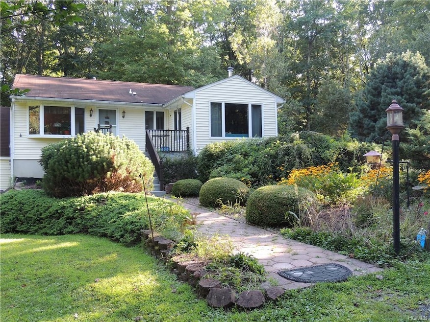 22 Edison Ave, Highland Mills, NY 10930 - photo 1