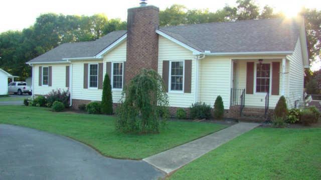 107 Northwood Ave, Shelbyville, TN 37160 - photo 1