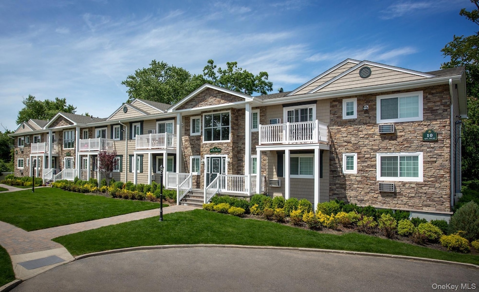 250 River Ave unit 144, Patchogue, NY 11772 - photo 1