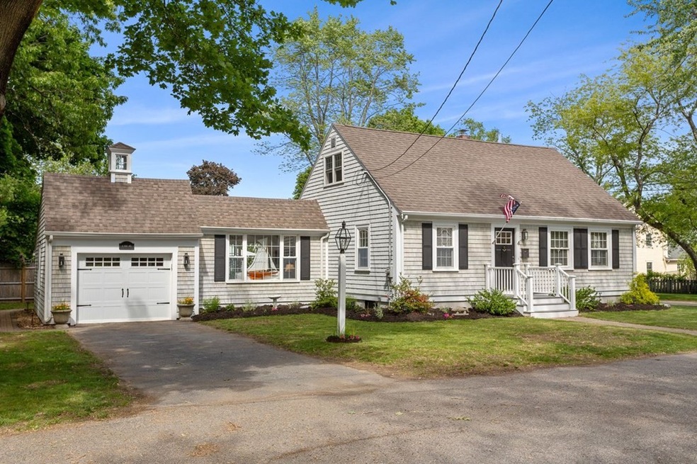 6 Iona Ave, Newburyport, MA 01950 - photo 1