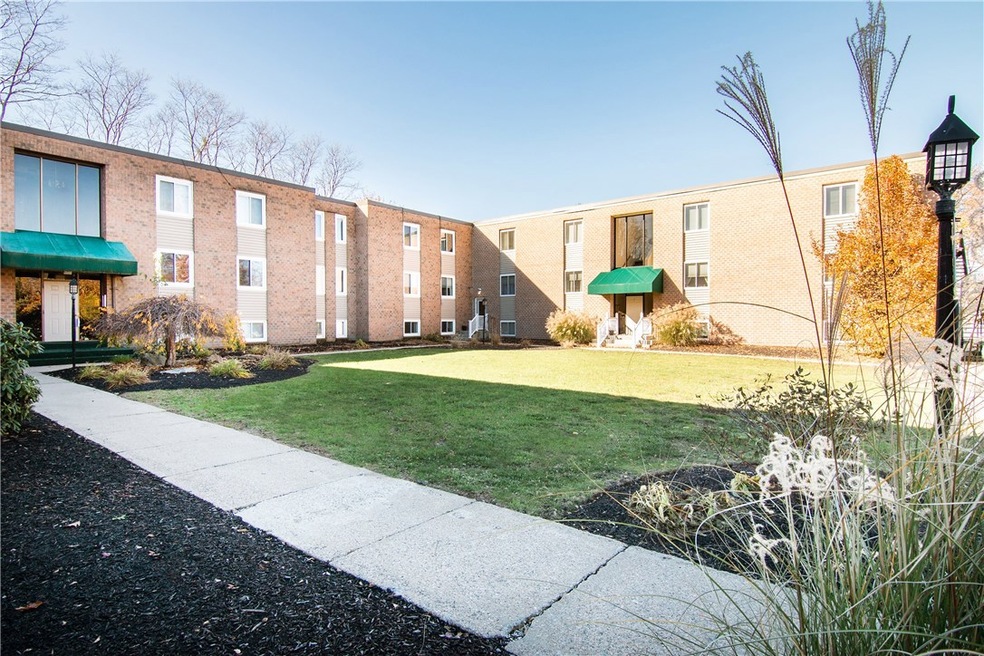 2 Main St unit 5, Albion, RI 02802 - photo 1