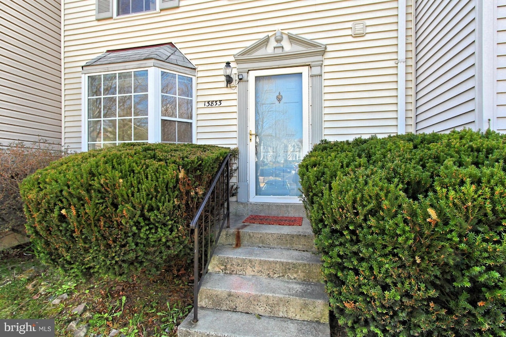 13833 Laura Ratcliff Ct, Centreville, VA 20121 - photo 1