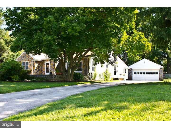 16 W Golf Club Ln, Paoli, PA 19301 - photo 1