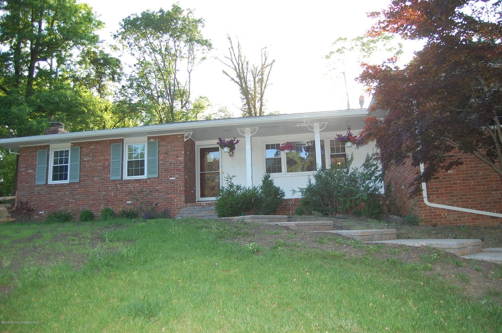 Nicely renovated raised ranch