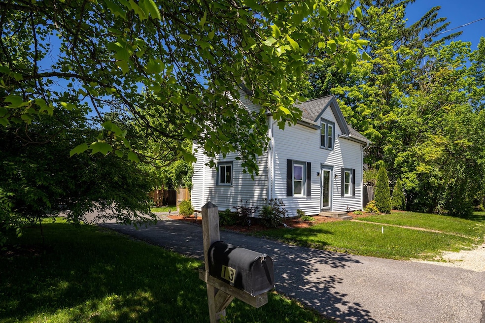 13 College Rd, Stratham, NH 03885 - photo 1