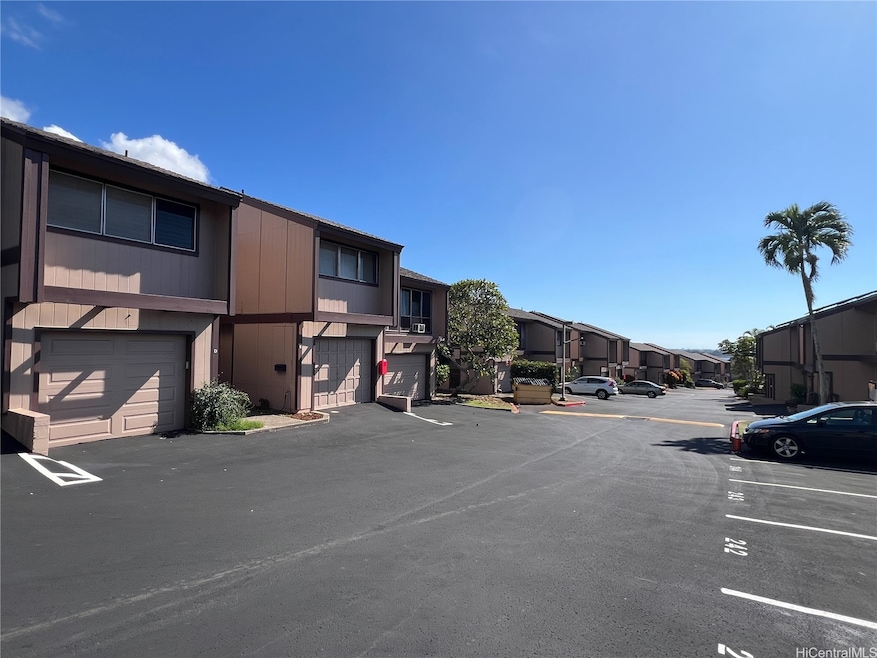 98-1433 Kaahumanu St unit 232, Aiea, HI 96701 - photo 1