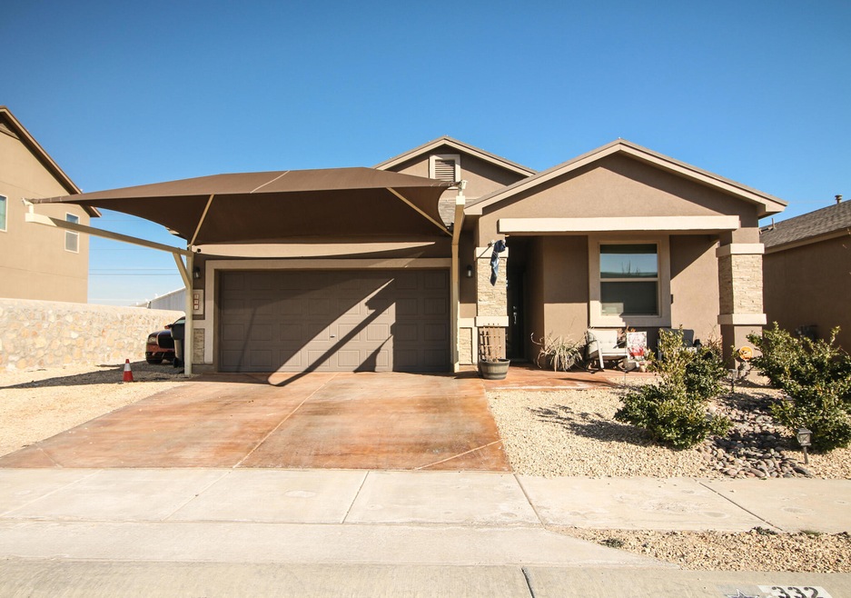 332 Canyon Vista Dr, Horizon City, TX 79928 - photo 1