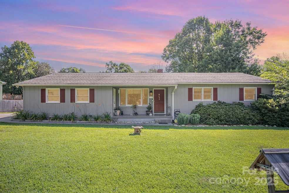 Sold $327,900 • Co-Listing Agent