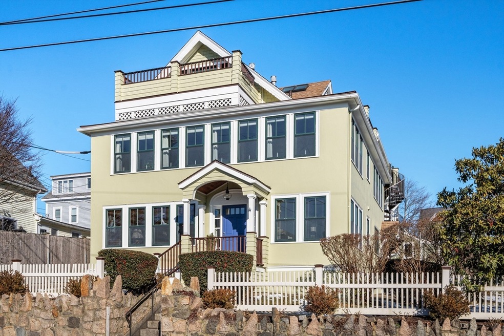150 Prospect St unit 1, Gloucester, MA 01930 - photo 1