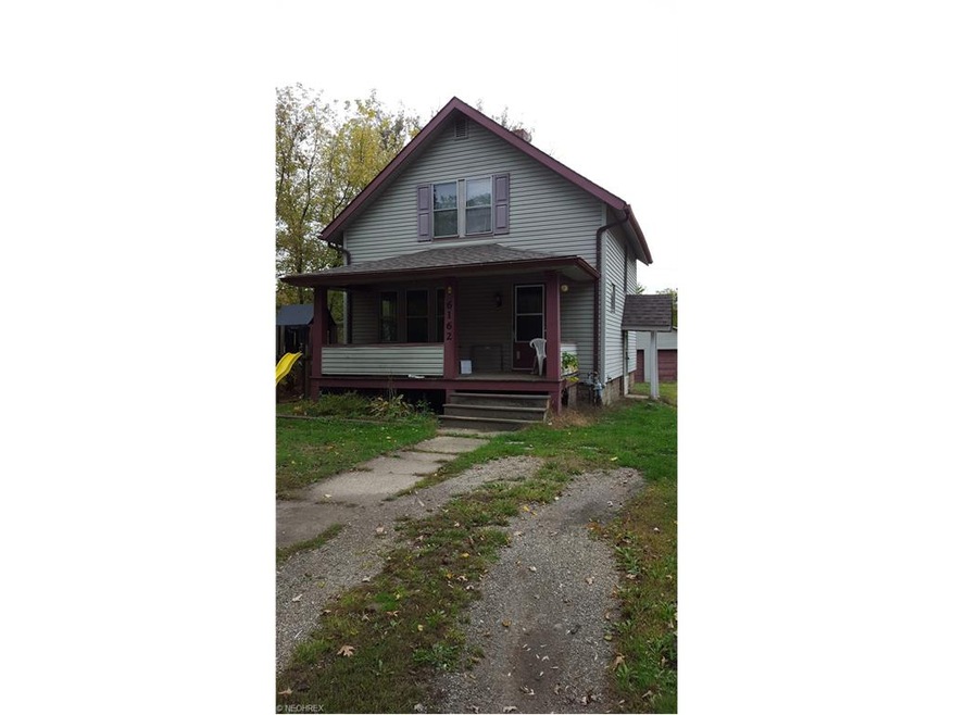 6162 Hoover St Ravenna OH 44266 with detached gara
