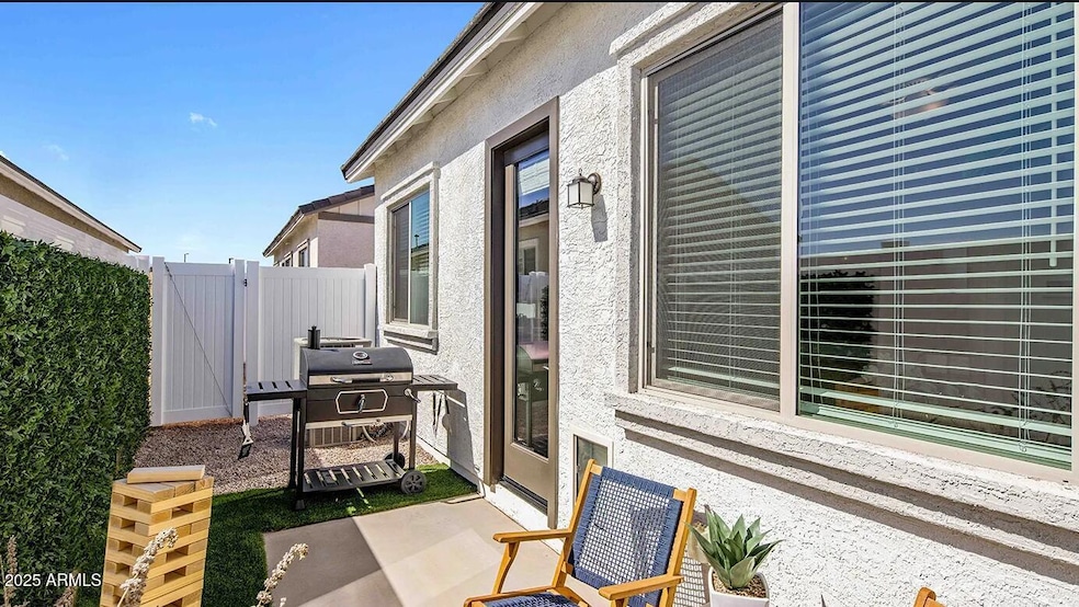 4550 S 67th Ave unit 2, Phoenix, AZ 85043 - photo 1