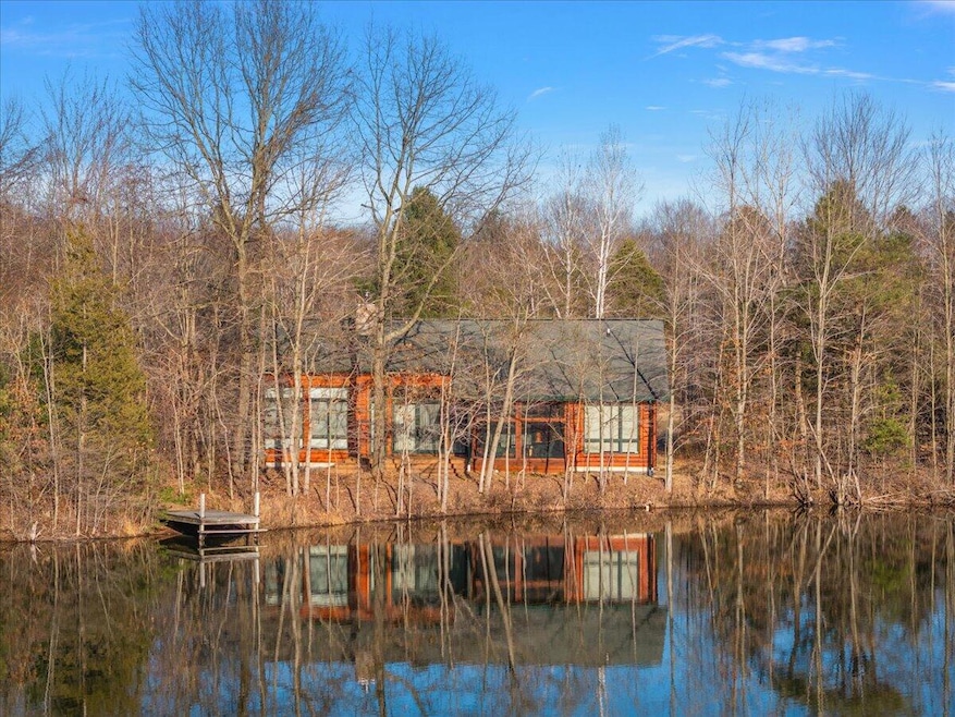 01-43162 Whispering Pines Path, Coloma,