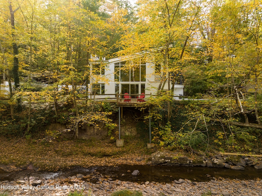 Under Contract $879,000