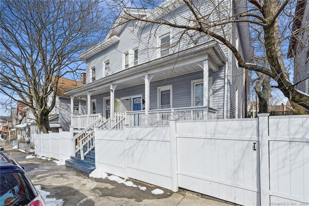 118 Pequonnock St unit 1, Bridgeport, CT 06604 - photo 1