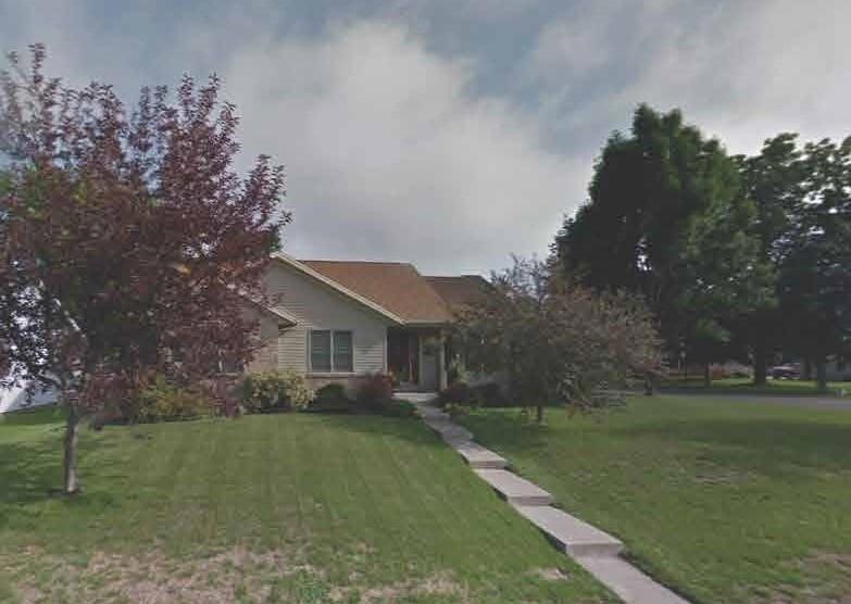 101 Dell Ave -