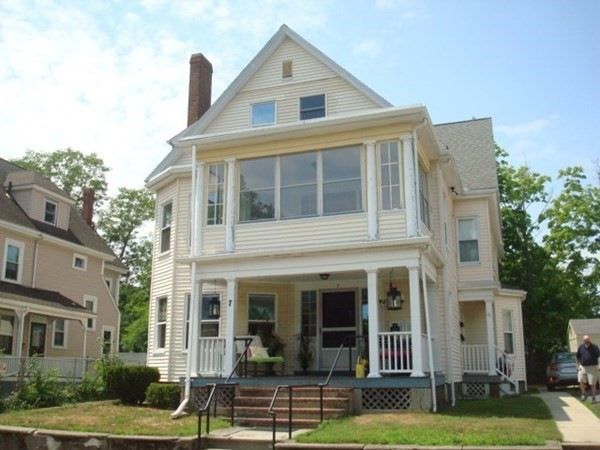 7 Abbott St unit 3, Wellesley, MA 02482 - photo 1