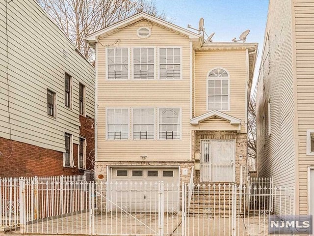 42 4th St, Newark, NJ 07107 - photo 1