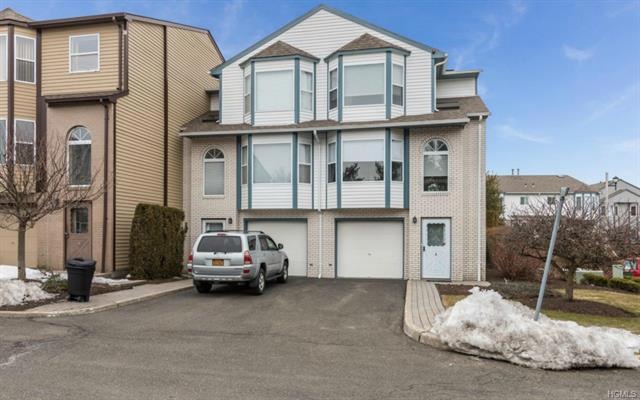 2 Oxford Ct, Nanuet, NY 10954 - photo 1