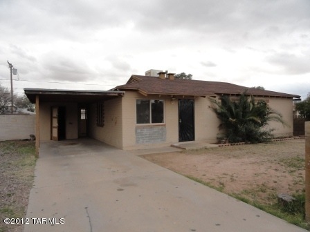 4766 E Winsett Blvd, Tucson, AZ 85711 - photo 1