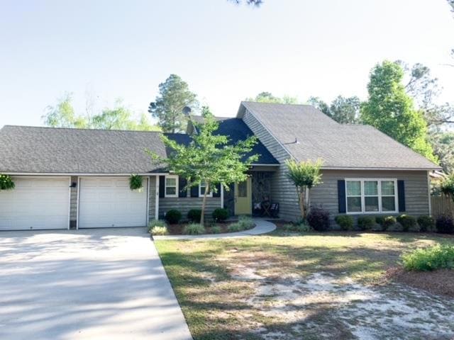1327 Woodlawn Cir, Vidalia, GA 30474 - photo 1