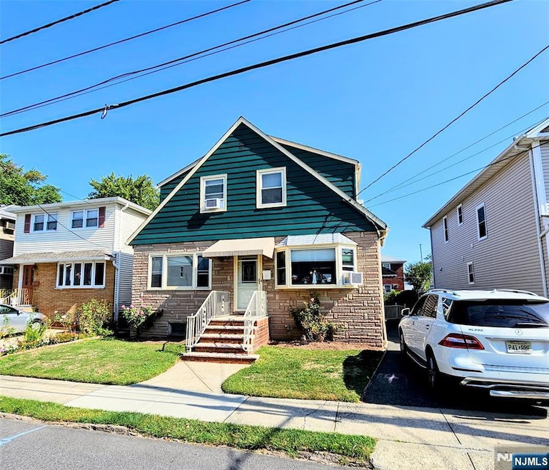 72 Front St unit 2nd floor, North Arlington, NJ 07031 - photo 1