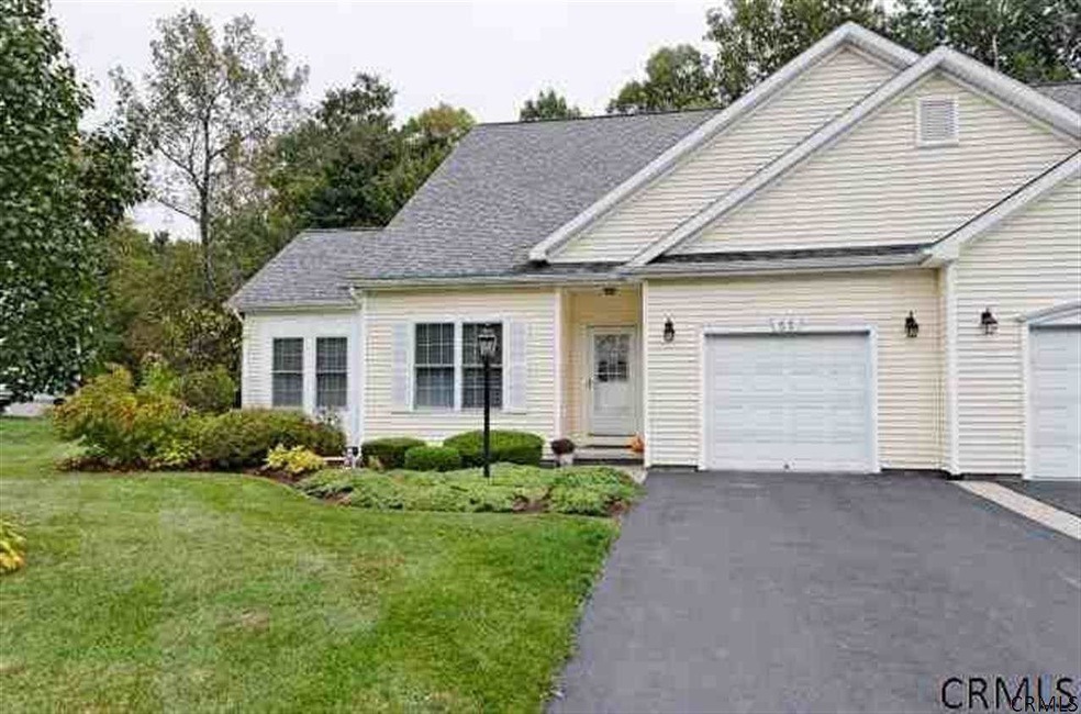 55 Oakmont St, Schenectady, NY 12309 - photo 1