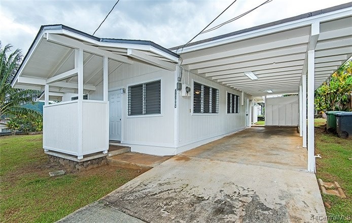 Cute two bedroom, 1 bath home situated on a 6,406