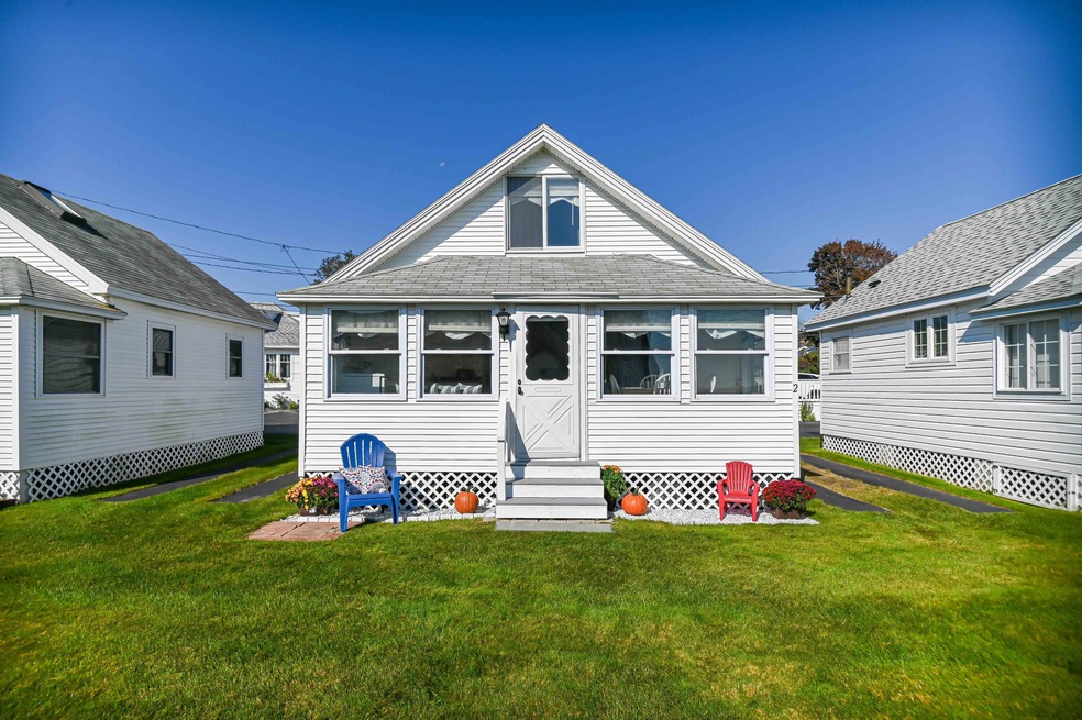 337 Long Sands Rd unit 2, York, ME 03909 - photo 1