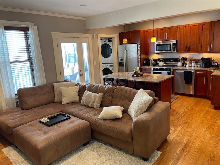 638 E 8th St unit 638, Boston, MA 02127 - photo 1