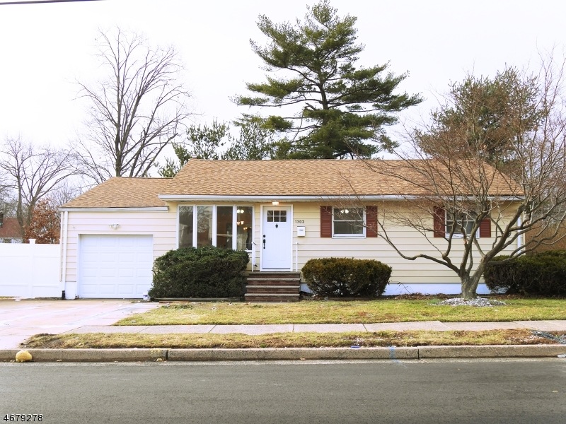 1302 Shaffer Ave, Roselle, NJ 07203 - photo 1