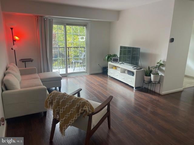 5929 Quantrell Ave unit 301, Alexandria, VA 22312 - photo 1