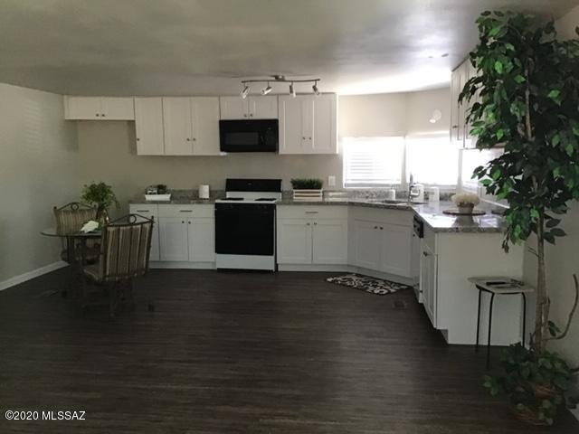 kitchen open