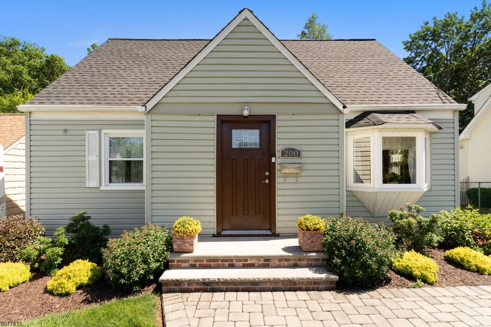 200 Washington Ave, Elmwood Park, NJ 07407 - photo 1