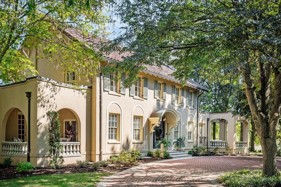 For Sale $2,799,900 • Co-Listing Agent